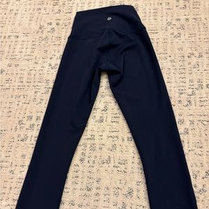 Lululemon Aligh High-Rise Crop 23” size 0
